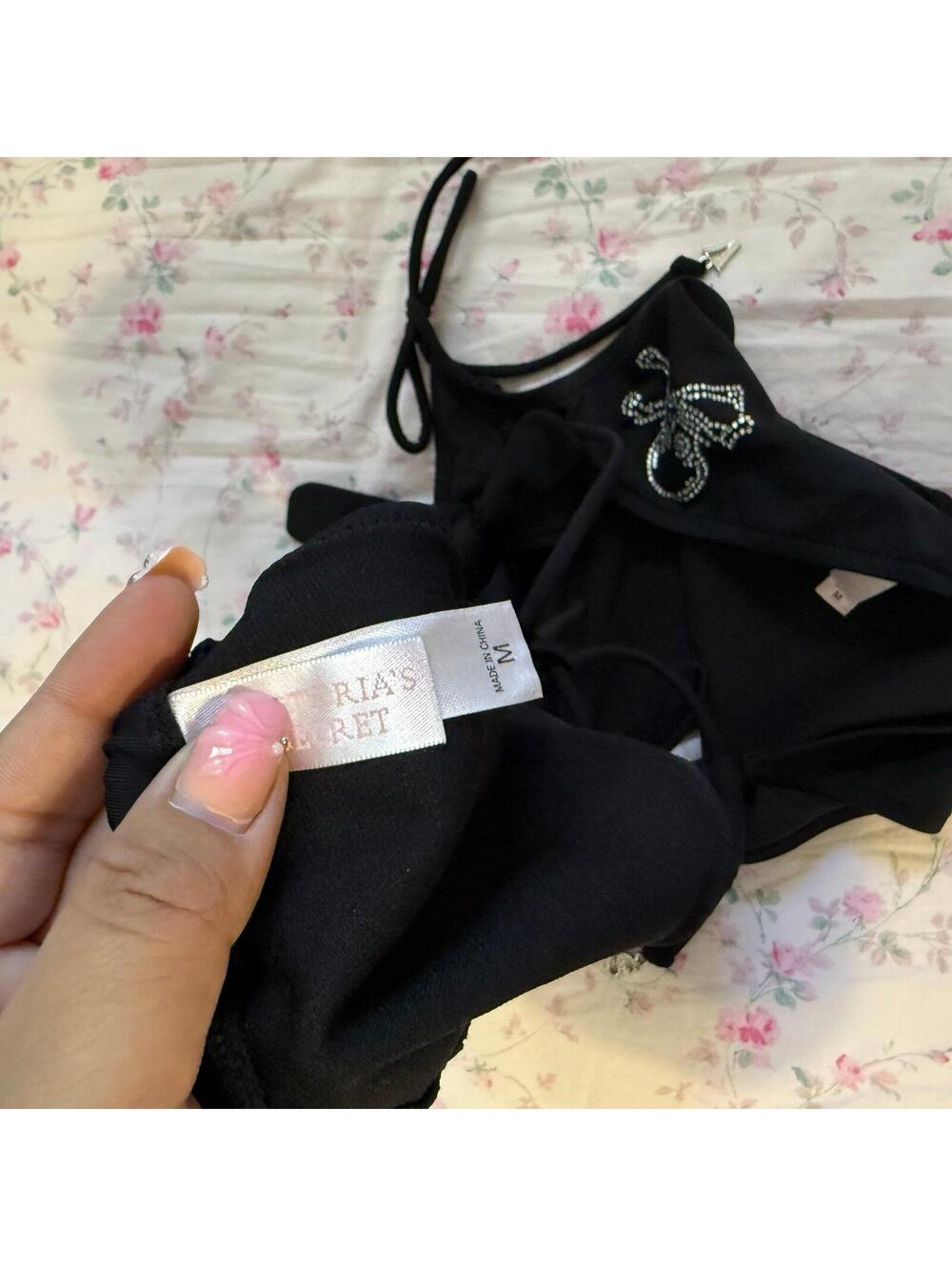 Y2K Vintage Victoria’s Secret Skull Bikini [COPY] - Picture 6 of 6